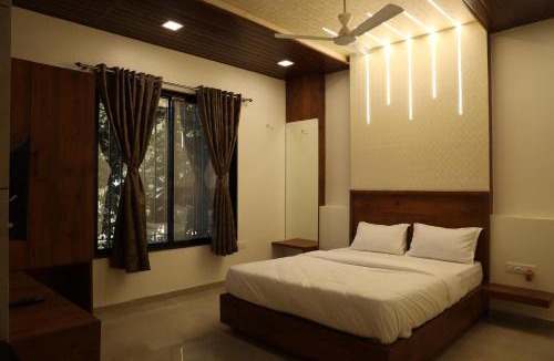 Kolhapur Hotel | Mahalaxmi Executive