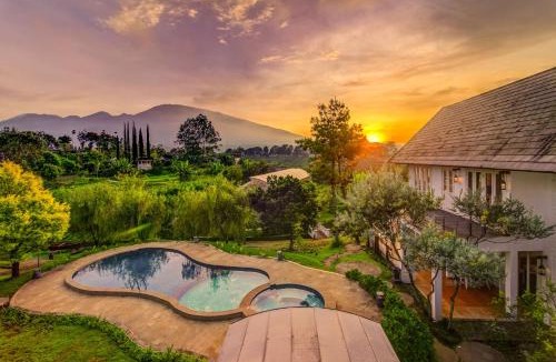 Batu Villa | Mahesa Hills 1 With Pool