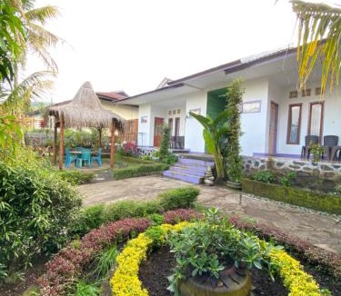 Moni House | Mahoni Guest House
