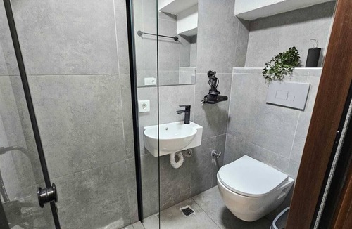 Rasimpasa Hotel | Mahzen Otel