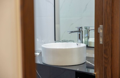 Ninh Binh Hotel | Mai Lakeside Hotel Ninh Binh