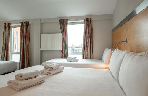 Oval Hotel | Maiden Oval