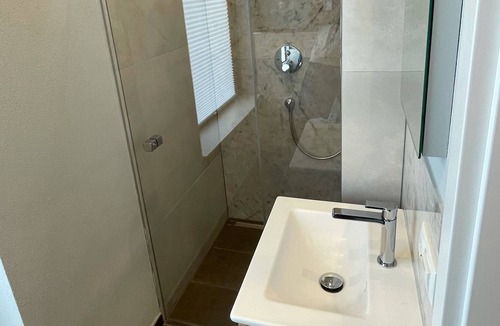 Reistenhausen Apartment | Main Appartment Haus in Freudenberg: We can accommodate all travel groups.