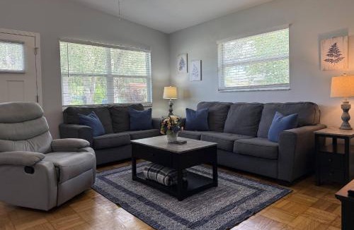 Temple Crest House | Main Attraction