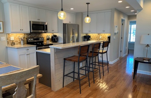 Groton Long Point House | MAIN BEACH ACCESS in GLP! Charming 3-Bedroom House with AC!