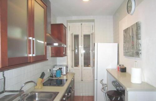 La Roqueta Apartment | Main Central Station Apartment