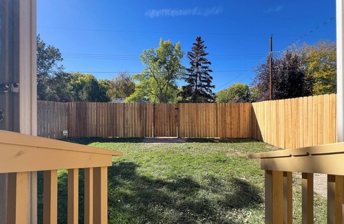 Twin Falls House | Main-Level Retreat - In-unit Laundry - Private Fenced Yard w/Dog Door