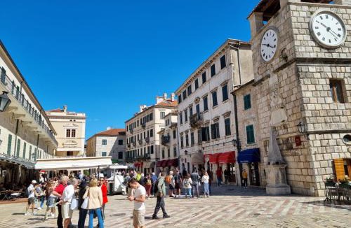 Kotor Old Town Apartment | Main Square View