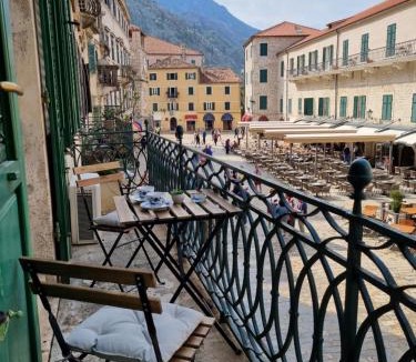 Kotor Old Town Apartment | Main Square View