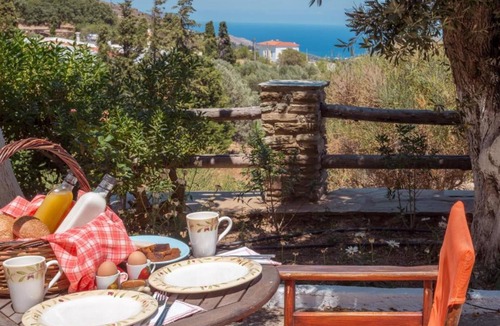 Andros Apartment | Mainades Studio - Steropi Hideaway in Andros