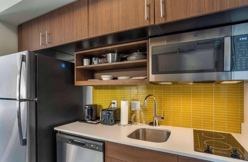 York Hotel | MainStay Suites North - Central York