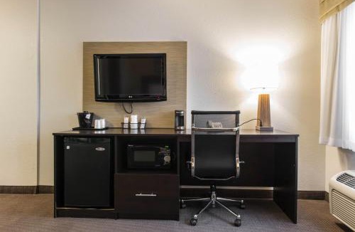 South Hills Hotel | MainStay Suites Pittsburgh Airport