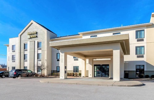 Bridgeton Hotel | MainStay Suites St Louis Airport