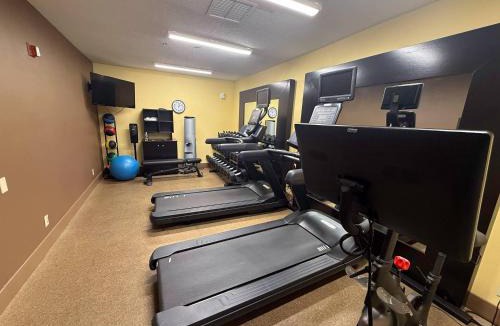 East Beltline Hotel | MainStay Suites