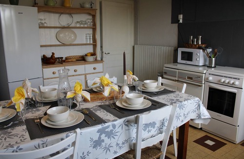 Saint-Quentin-sur-Charente House | Maison de Campagne et Grand Jardin Clos au Coeur D'une Nature Préservée