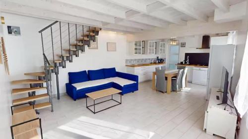 Saint-Macaire House | Maison 3 Chambres - 3 SDB - garage