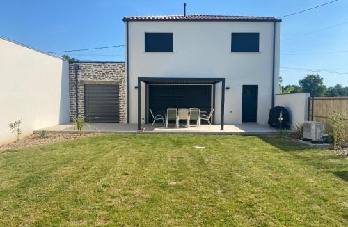 Saint-Lumine-de-Clisson Villa | Maison 4 chambres au cœur du vignoble Nantais
