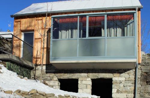 Crodo House | Maison 4 petite Casa design nel parco naturale
