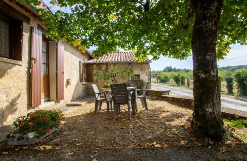 Saint-Pantaly-d'Ans House | Maison 40m² dans Vallée de l'Auvézère, animaux acceptés - FR-1-616-91