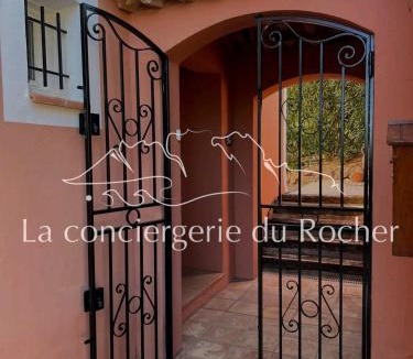 La Rouviere House | Maison 6 personnes au calme avec piscine, golf, tennis
