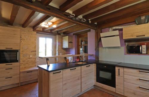 Les Ventes-de-Bourse House | Maison ancienne avec jardin clos près centre équestre, séjour confortable - FR-1-497-144