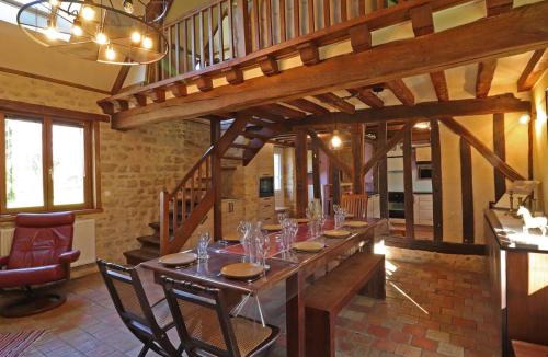 Les Ventes-de-Bourse House | Maison ancienne avec jardin clos près centre équestre, séjour confortable - FR-1-497-144