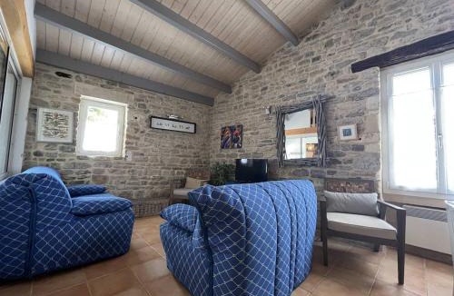 Saint-Denis-d'Oleron House | Maison au cœur de Saint-Denis-d'Oléron, 4 couchages, Wifi incl. - FR-1-246A-134