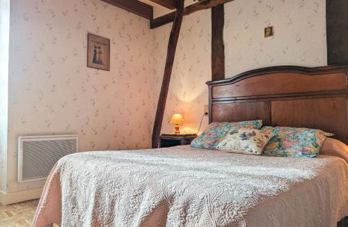 Gehee House | Maison Authentique en Berry avec Jeux, Jardin, à 30 min du Zoo de Beauval - FR-1-591-119