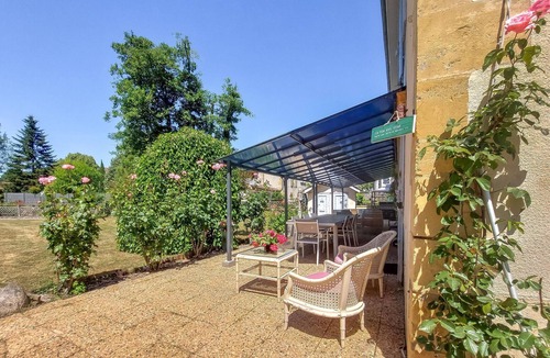 Couze-et-Saint-Front House | Maison avec piscine et rivière
