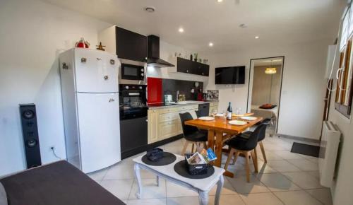 L'Aiguillon House | Maison avec entrée privée à Aiguillon