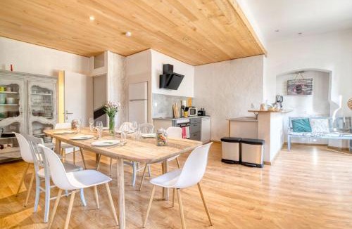 Revel House | Maison avec piscine et jacuzzi