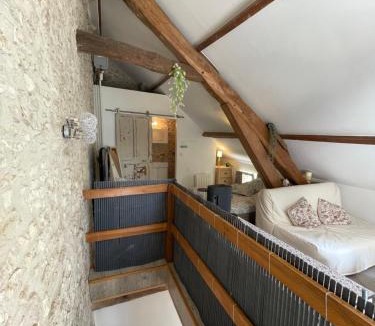 Beynes Bed & Breakfast | Maison bleue