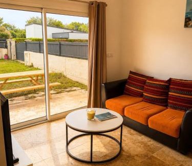 Binic-Etables-sur-Mer House | Maison Bois & Mer Plages & jardin à Binic