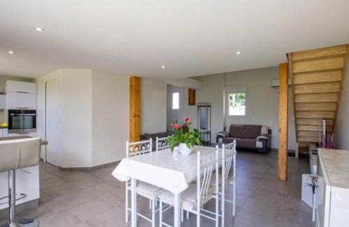 Saint-Martial-de-Valette House | Maison climatisée avec jardin privatif et parking - FR-1-616-305
