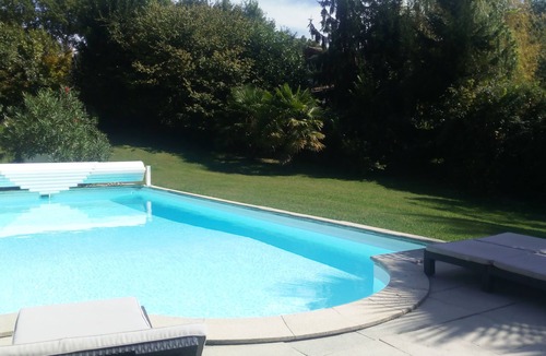 Saint-Pierre-d'Irube Villa | Maison Calme Avec Grande Piscine A Quelques Minutes DE Biarrtz