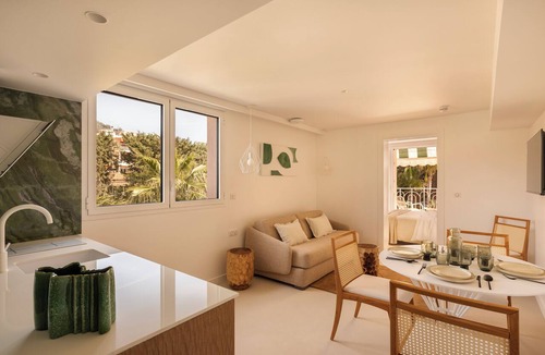 Cannes Hotel | Maison Carla Rosa