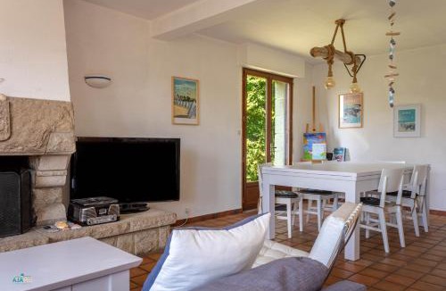 Frehel Apartment | Maison chaleureuse pour 9 personnes entre plage et nature -308-