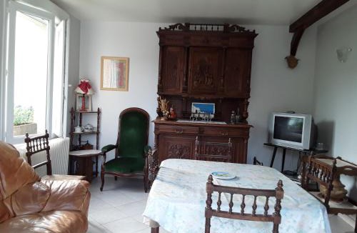 Serquigny House | Maison(Clesanie)