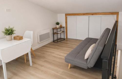 Saint-Pierre-de-Riviere House | maison cosy