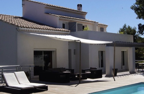 Belcodene House | Maison Contemporaine au Cœur de la Provence Entre Aix en Provence et Marseille