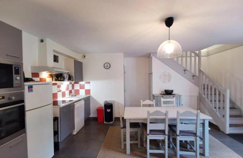 Aubignan House | Maison conviviale à Aubignan avec piscine partagée