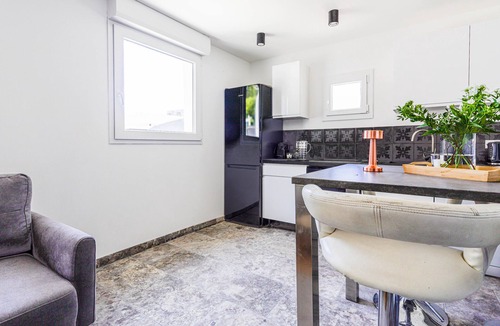 Caucade House | Maison Coquette