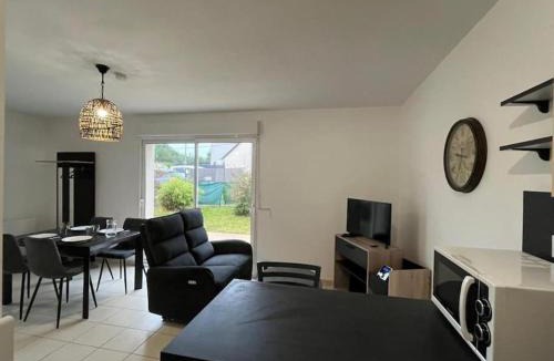 Saint-Planchers Apartment | Maison cosy avec jardin clos à 5 mn de Granville idéal familles et groupes