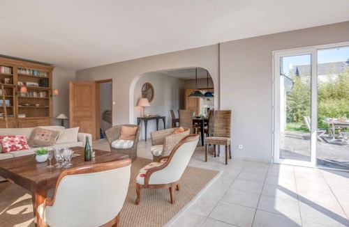 Carnac House | Maison Courlis by Interhome