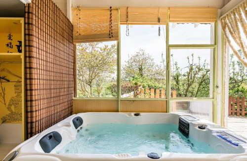 Maringes Bed & Breakfast | Maison d'Hôtes L'Escale Du Loup Blanc