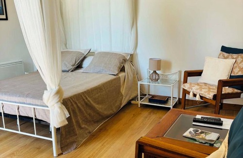 Courcelles Bed & Breakfast | Maison d'Hôtes Le Cadran Solaire