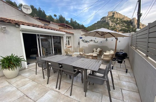 Niolon House | Maison Dans Calanque Proche Mer, Spa, Pétanque