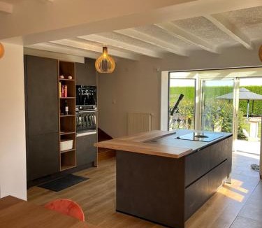 Cempuis Villa | Maison De Campagne - 6 Chambres 12 personnes - Jacuzzi, Cinéma 7 Places, Sauna by So Homy