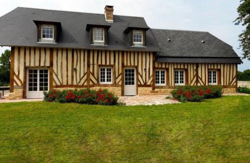 Crouttes House | Maison de caractère à Crouttes avec cheminée et animaux acceptés - FR-1-497-19