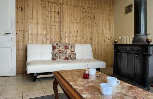 Arfeuilles House | Maison de charme à Arfeuilles pour randonnées - FR-1-489-52